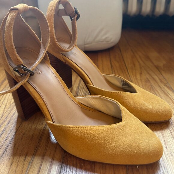 Gold Yellow Soludos Chunky Heels (size 8) - Picture 1 of 3